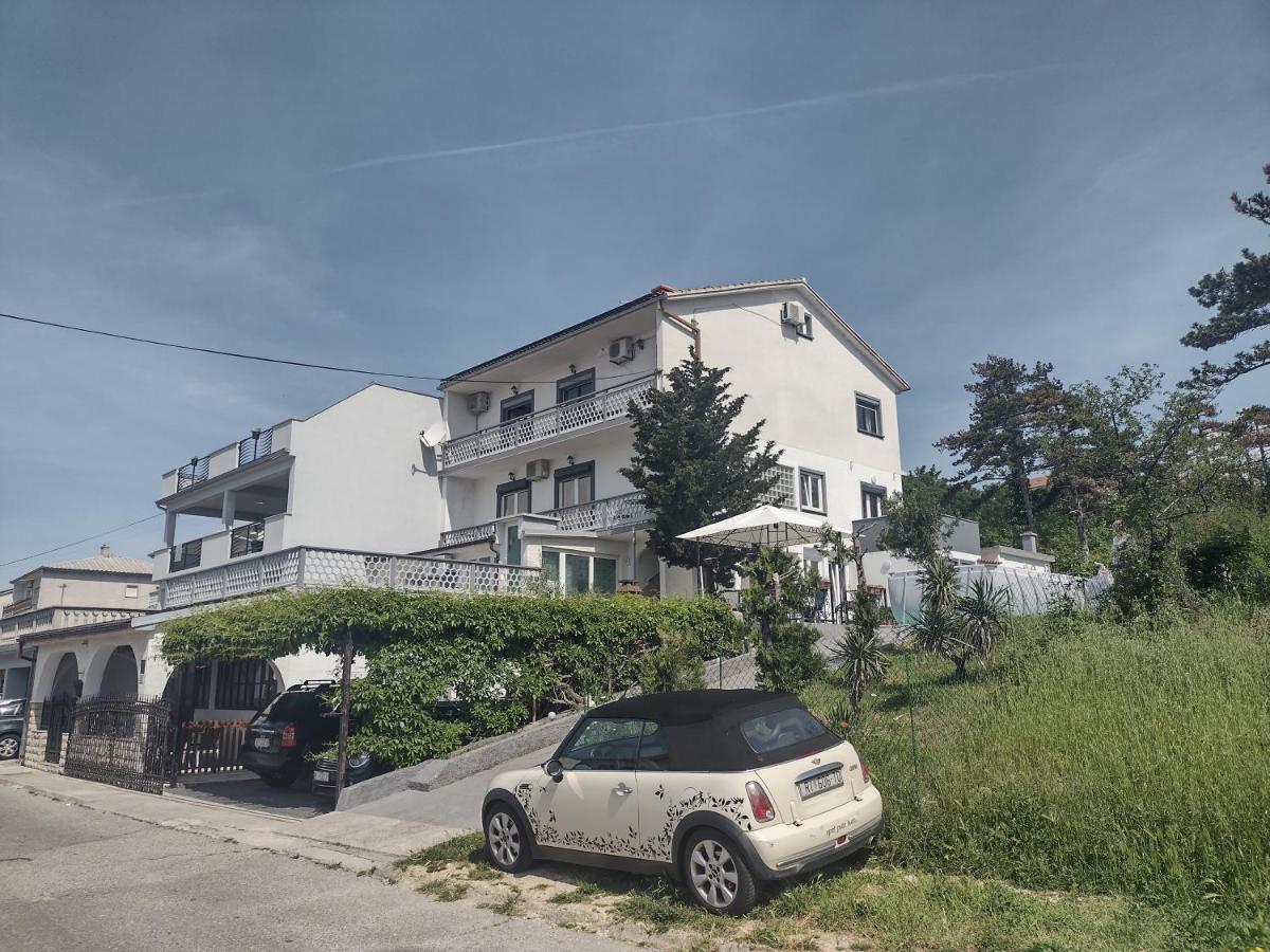Apartments Vita Novi Vinodolski Exterior foto