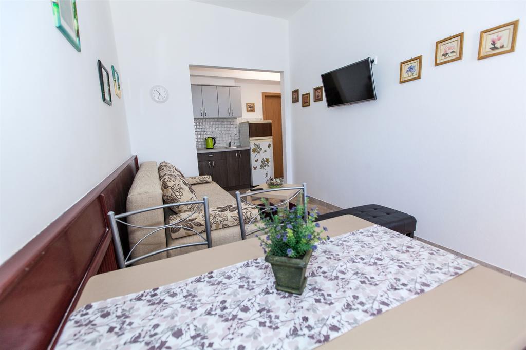 Apartments Vita Novi Vinodolski Zimmer foto
